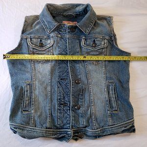 Abercrombie and Fitch denim vest Junior L